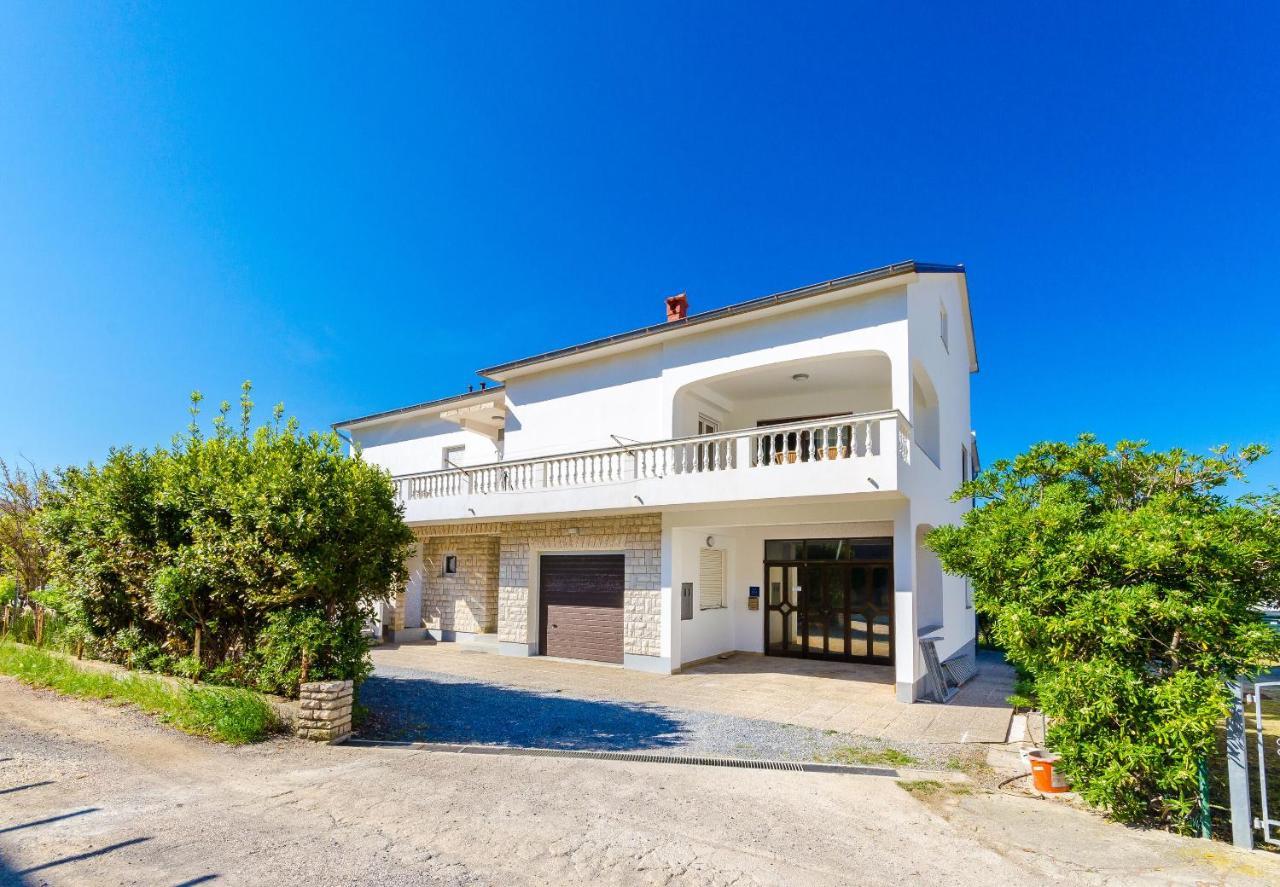Apartments Slavica R Банёл Экстерьер фото