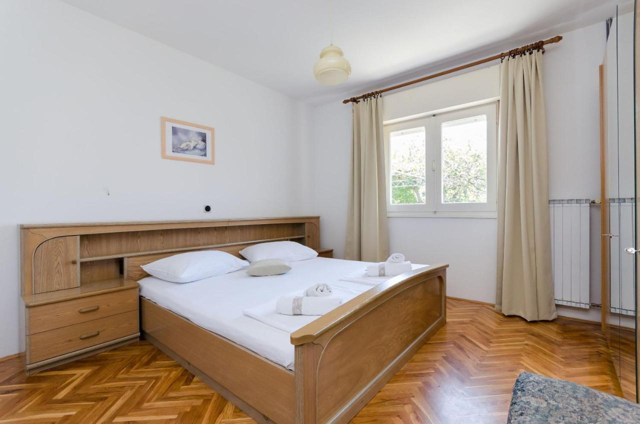 Apartments Slavica R Банёл Экстерьер фото