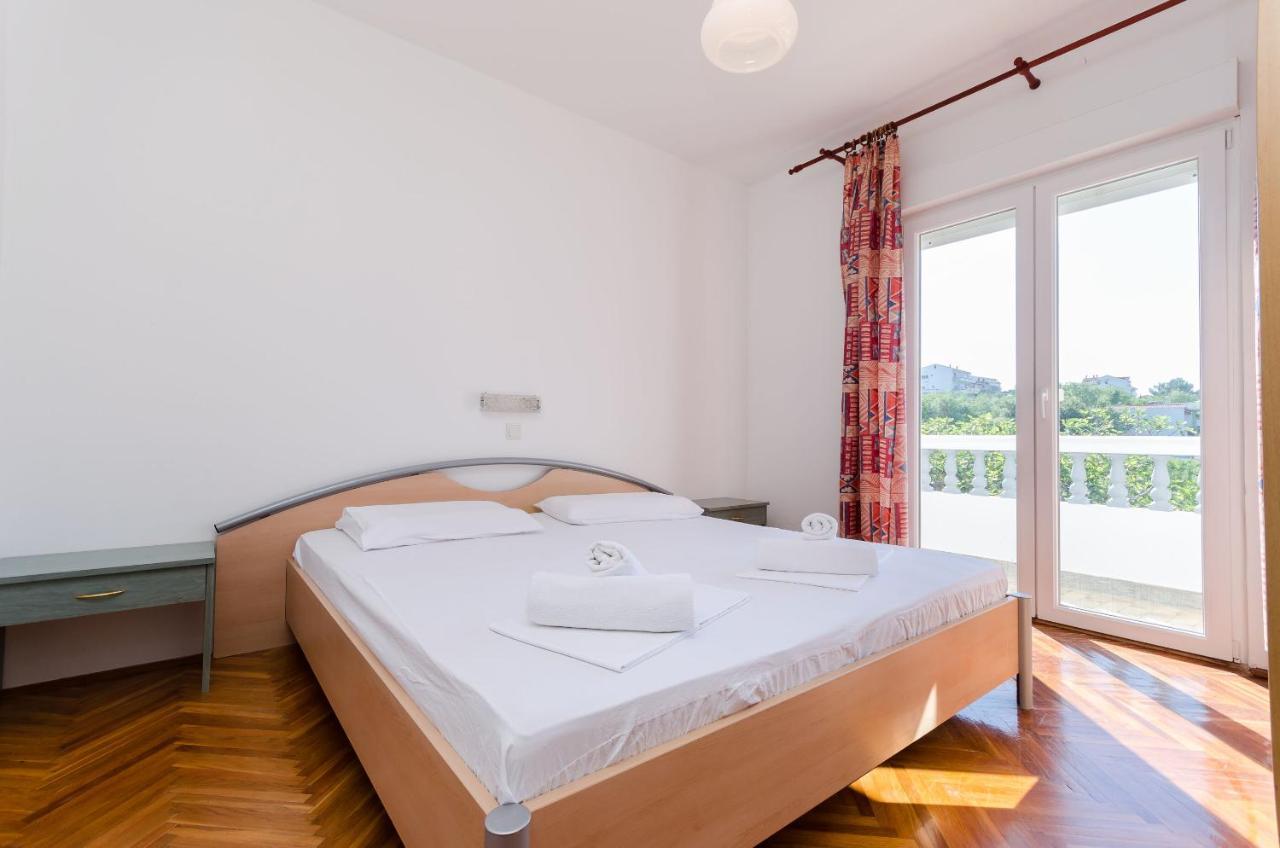 Apartments Slavica R Банёл Экстерьер фото
