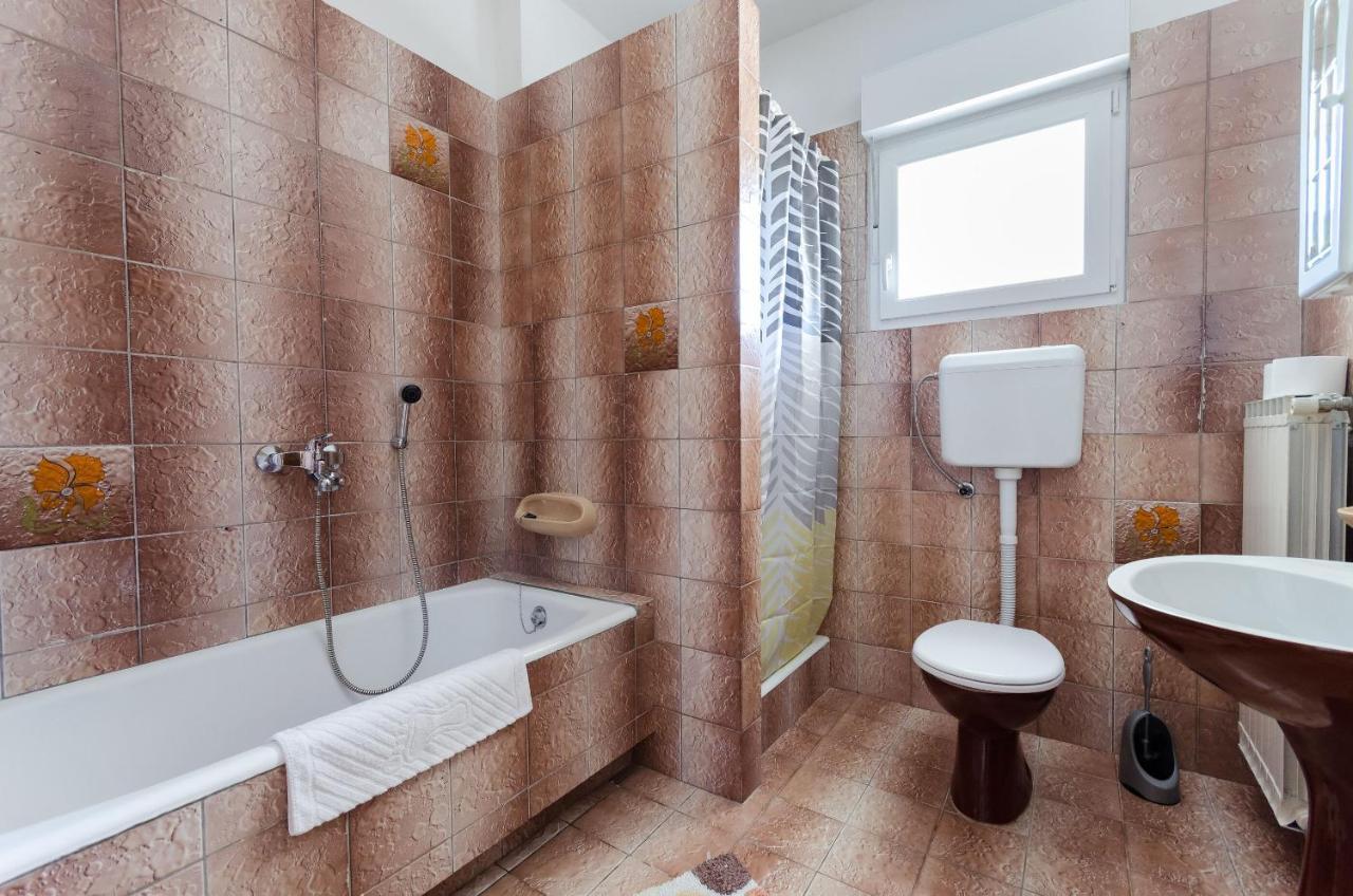 Apartments Slavica R Банёл Экстерьер фото
