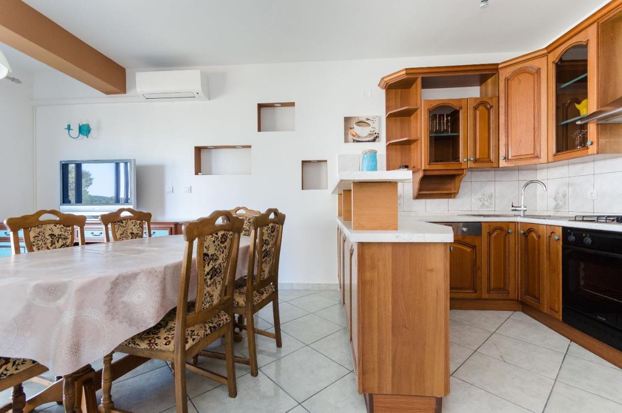 Apartments Slavica R Банёл Экстерьер фото